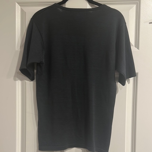 JH Collectibles Women Short Sleeve Tee - Picture 5 of 7